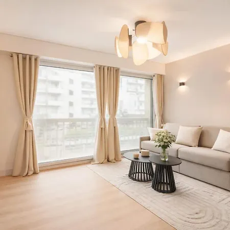 Apartment Eiffel Tower *