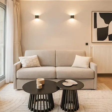 Eiffel Tower Apartment