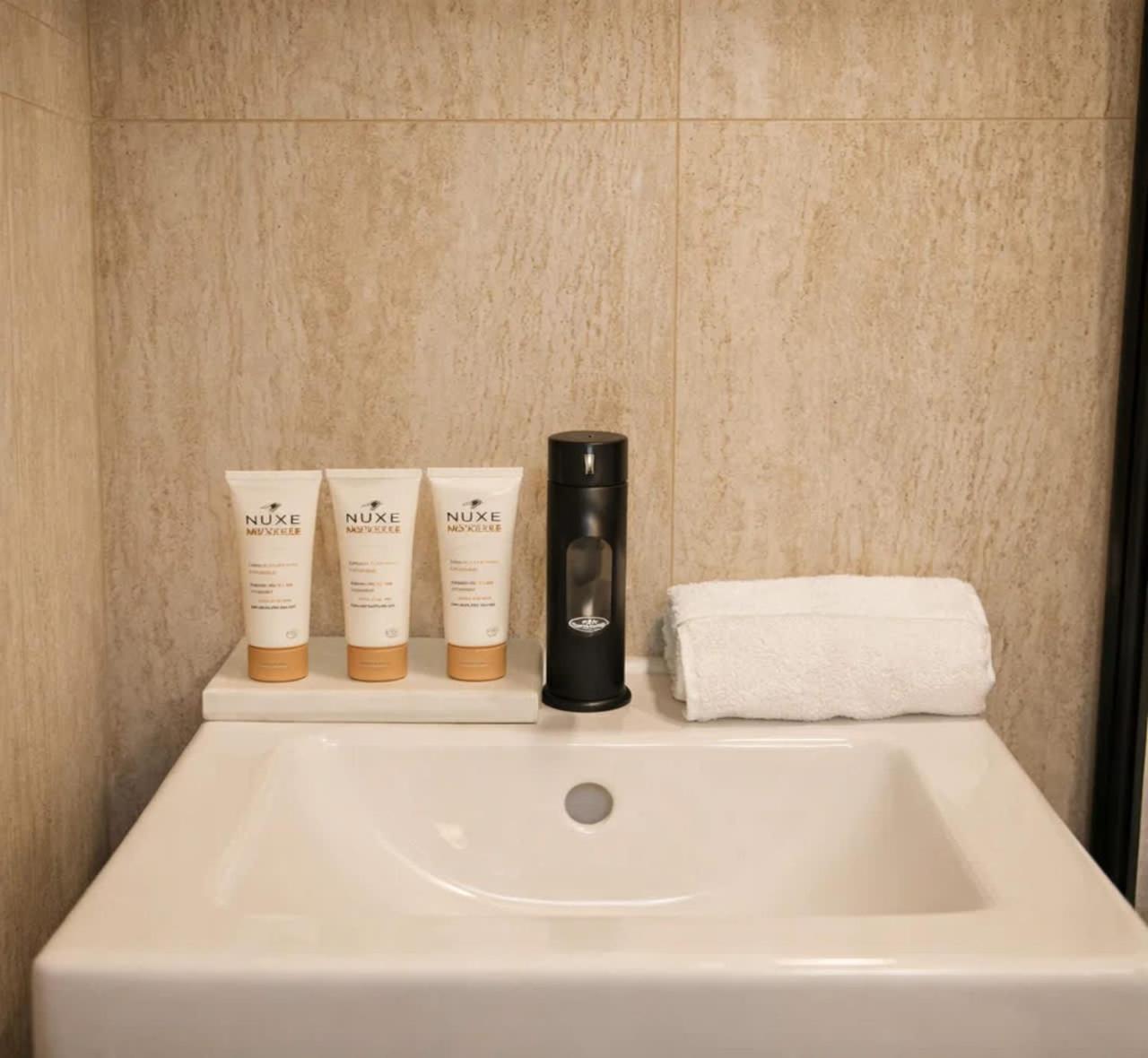 Eiffel Tower Apartment